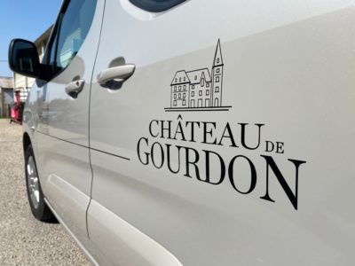 chateau-gourdon-habillage-vehicule-stickers